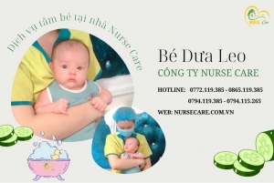 Các điều dưỡng viên của Nurse Care tiến hành dịch vụ tắm tại nhà cho bé Dưa Leo.