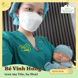 Các điều dưỡng viên của Nurse Care tiến hành dịch vụ tắm tại nhà cho Bé Vĩnh Hưng (con ba Hoà, mẹ Yến). 